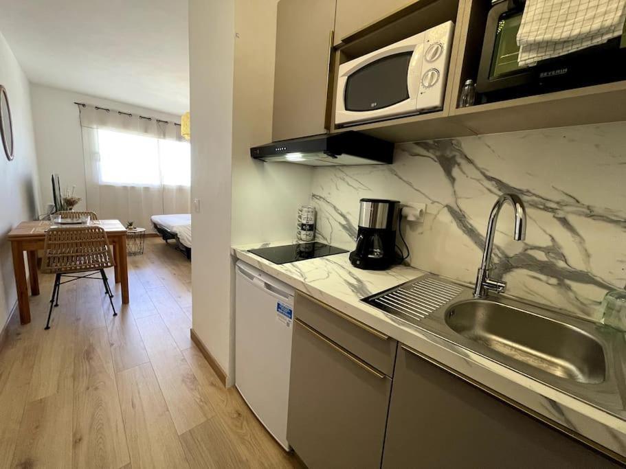 Charmant Studio Climatise Avec Parking, Au Coeur De Pietranera, Plage A 500M, Bastia A 2Km Ville-di-Pietrabugno Luaran gambar